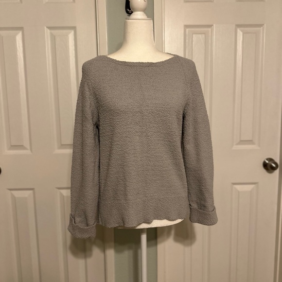 All Row Gray Fuzzy Sweater Size Medium - Picture 2 of 5